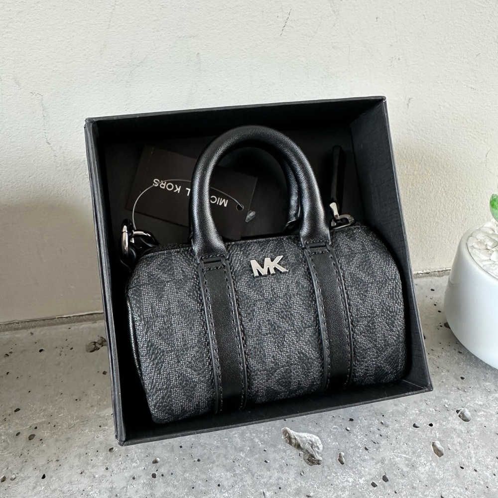 NWT Michael Kors Micro Key Fob Gifting